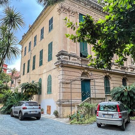 Appartamenti In Villa Del '900 Varazze Eksteriør billede