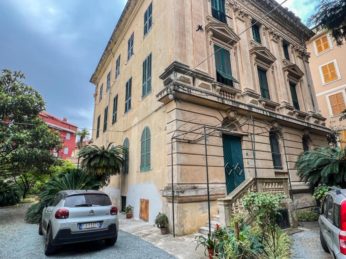 Appartamenti In Villa Del '900 Varazze Eksteriør billede